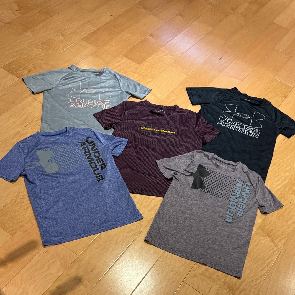 5 Under Armour Bundle Performance Short Sleeve Tees -Blue, Gray, Purple -sizeYXL